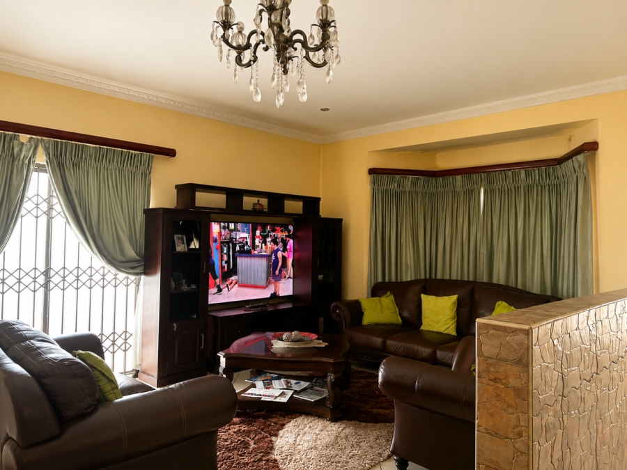 4 Bedroom Property for Sale in Montana Western Cape